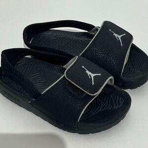 Nike Toddler Girl's Black Wolf Grey Jumpman Jordan Hydro 6 Slide Sandal Size 9